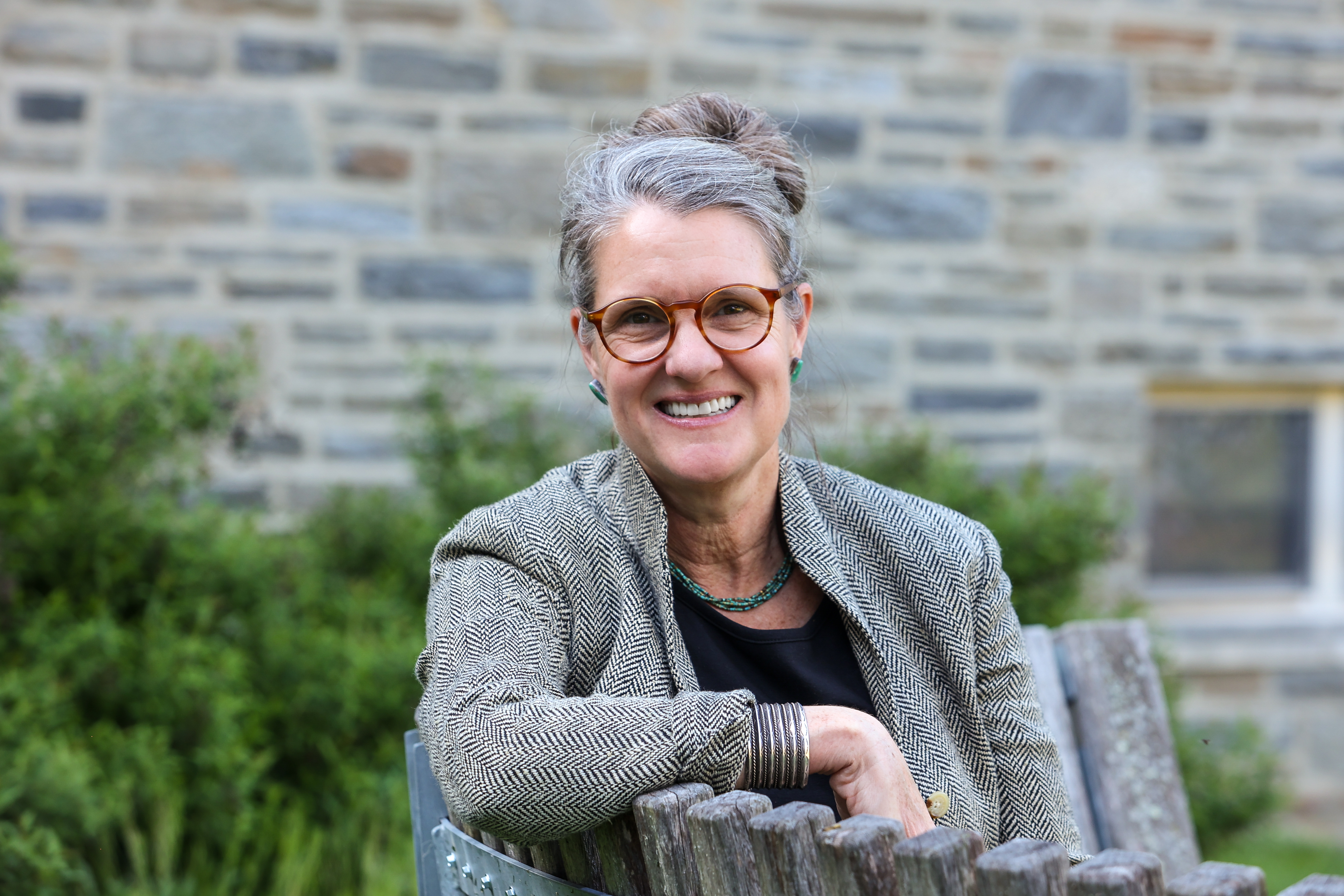 Lisa Young Larance headshot