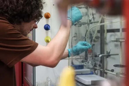 Gregory Feldman in the lab during summer research sessions