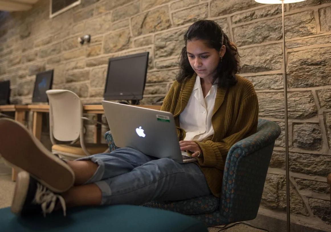 A photo of a student reading