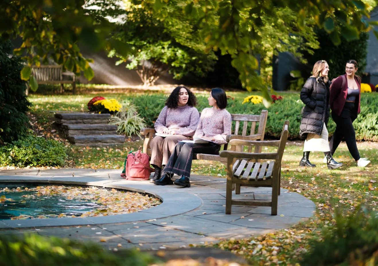 taft-garden-students-fall