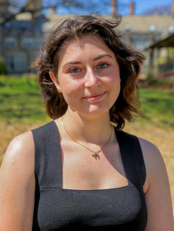 Headshot of Abby Agranoff