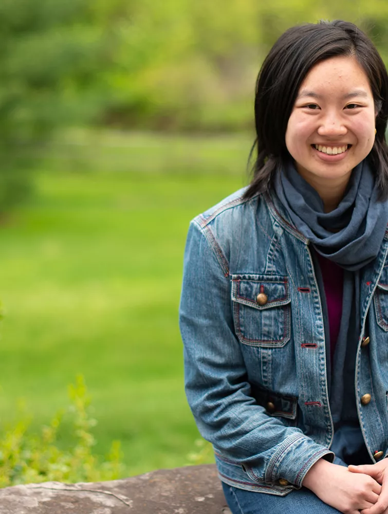 Angela Zhang 