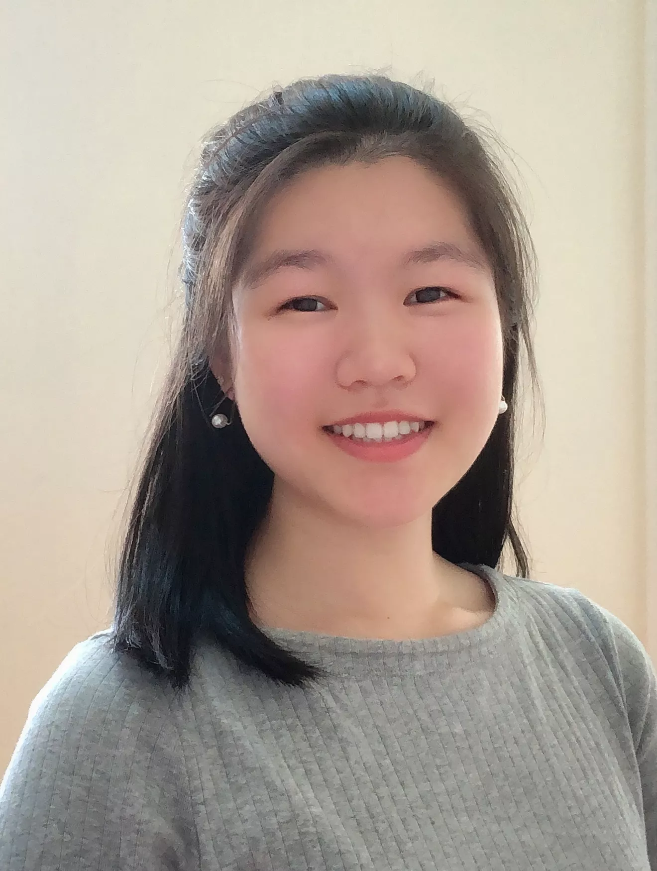 Ariell Zhang
