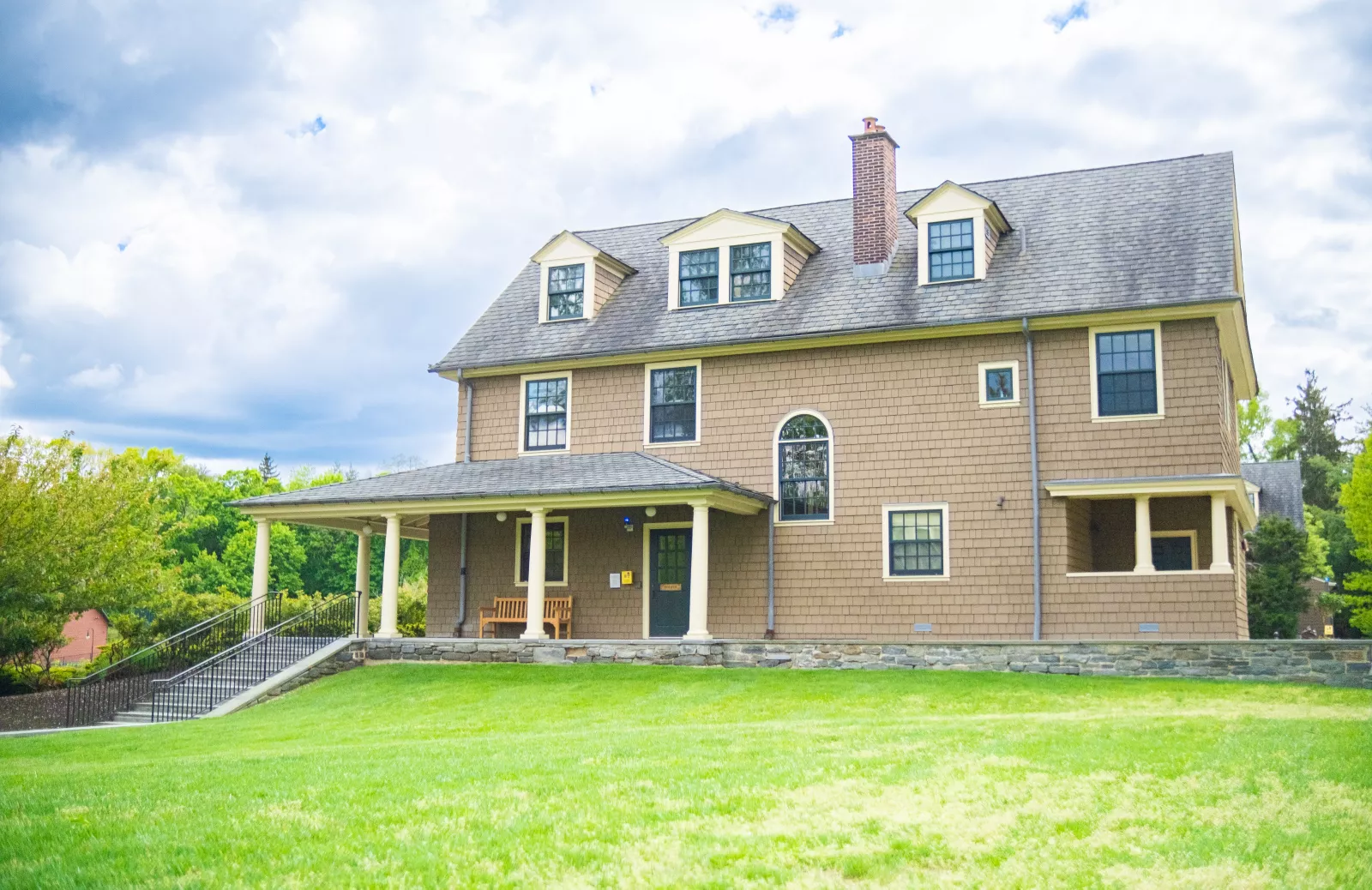 Dolwen House