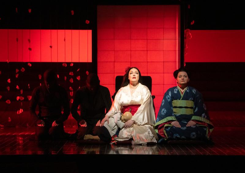 Madama Butterfly