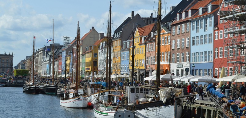 Houses and boats