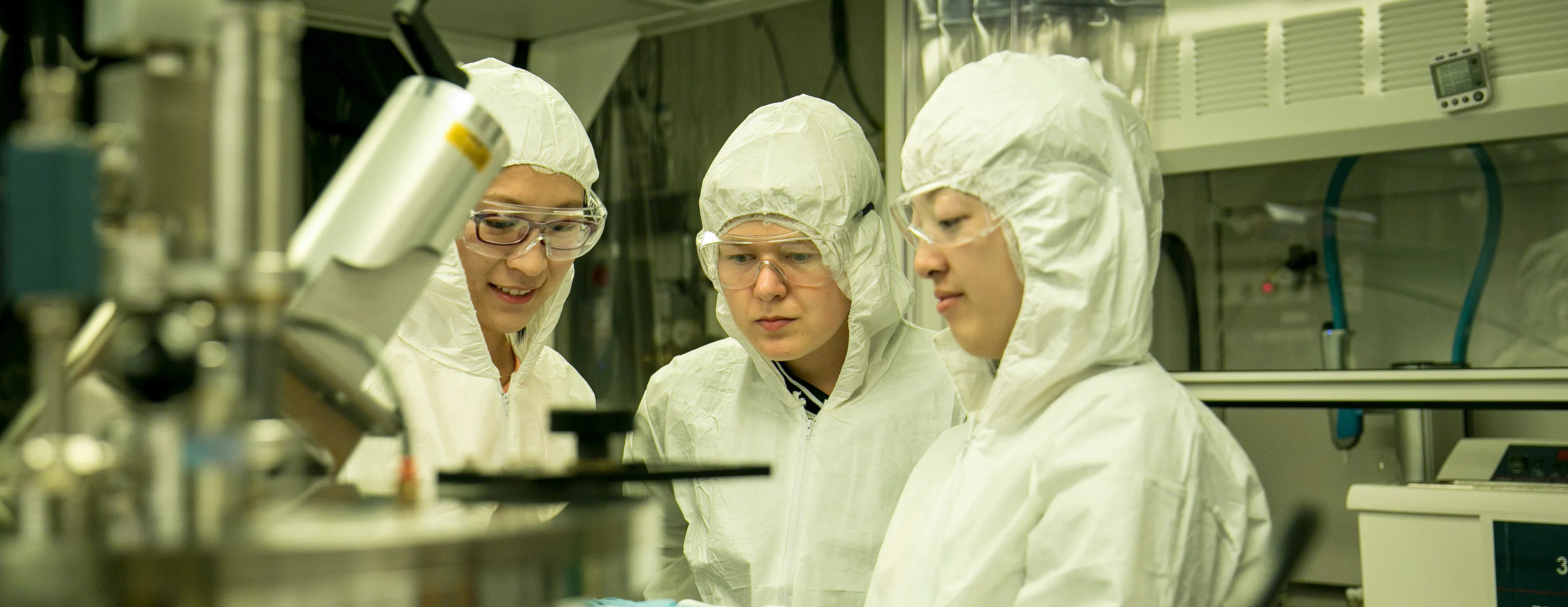 students doing quantum science research in a lab