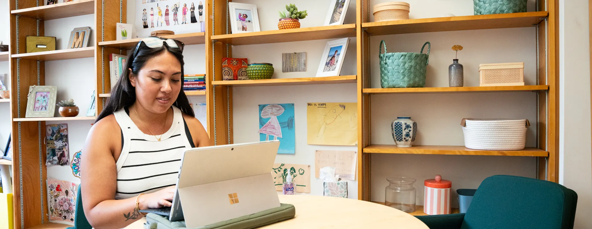 student-ipad-office