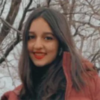 Mehrbano Naseem '23