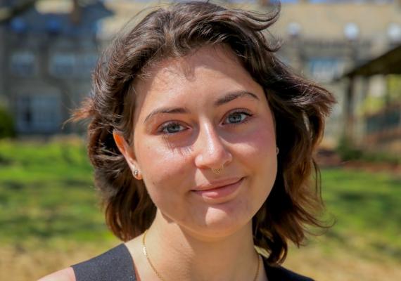 Headshot of Abby Agranoff