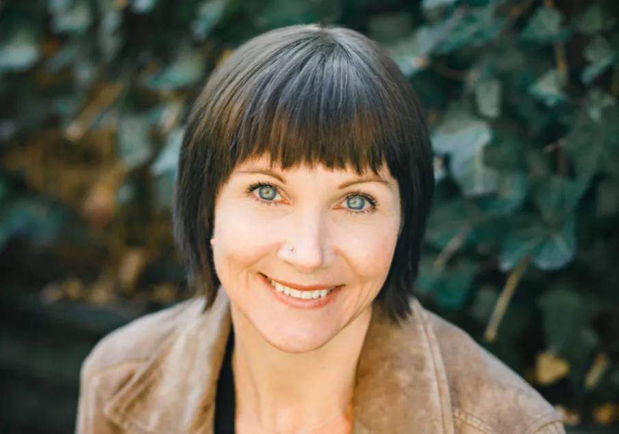 Photo of Reading Series author Maggie Smith