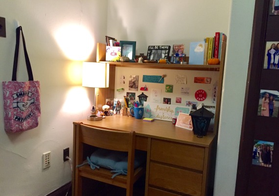 Student study space in Pem East, with lighting and decoration