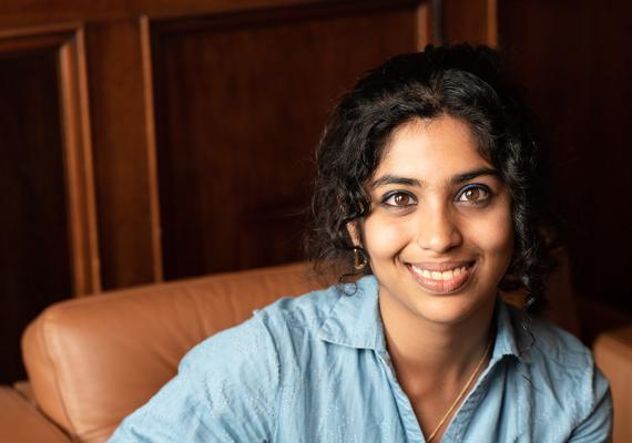 Headshot of Paloma Sarangpathi