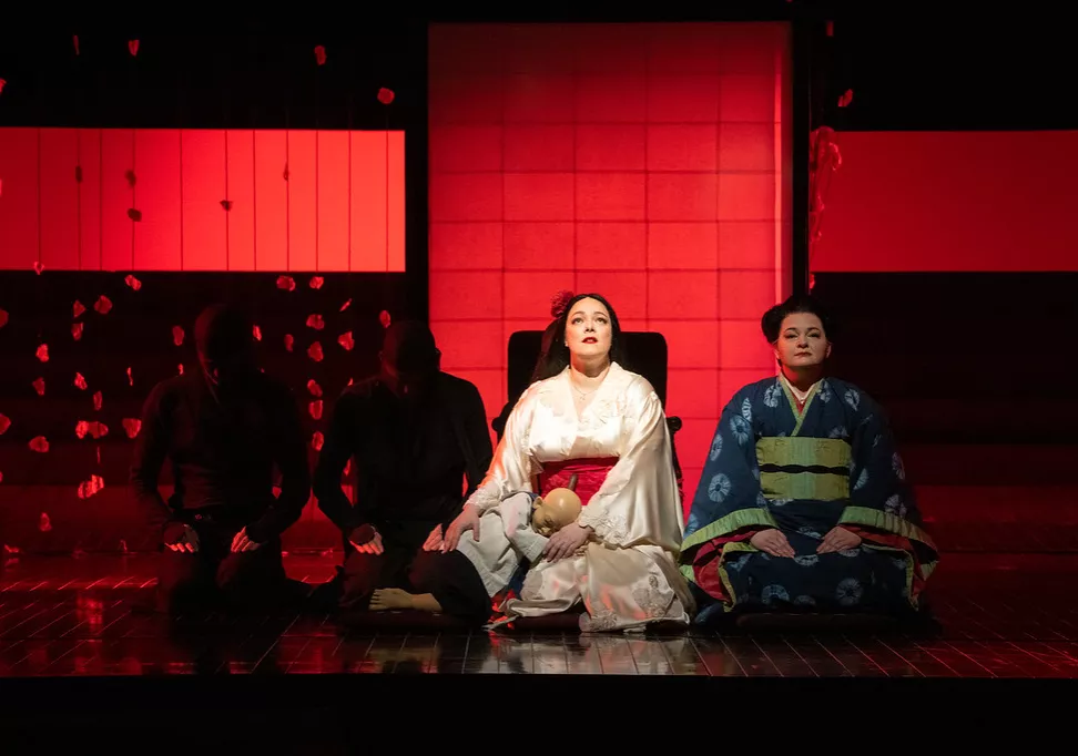 Madama Butterfly