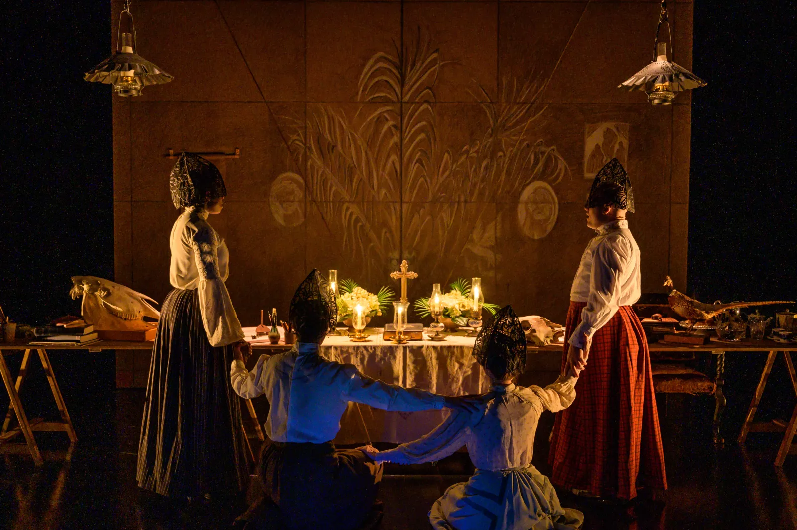 A scene from Hilma.
